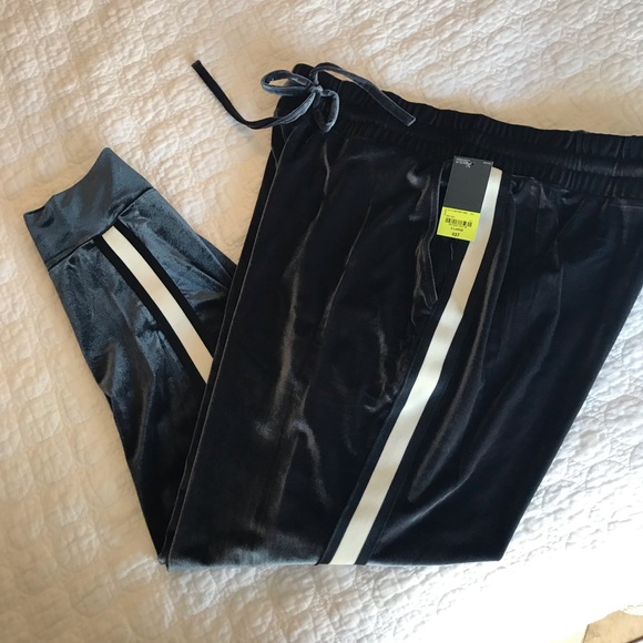 XERSION blue🌴🌿Valour joggers - Picture 2 of 8